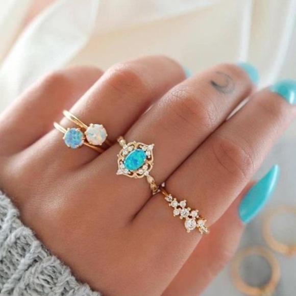 Jewelry - 🌺4/$25🌺 New Opal Stone Ring Set